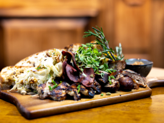 bia-kitchen-meat-board